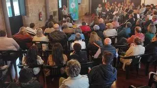 Ángel Carracedo cierra las jornadas sobre salud en la parroquia de Bugallido con una firme defensa de la prevención