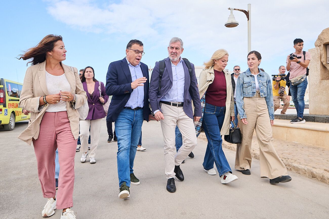 Visita de Fernando Clavijo a La Graciosa