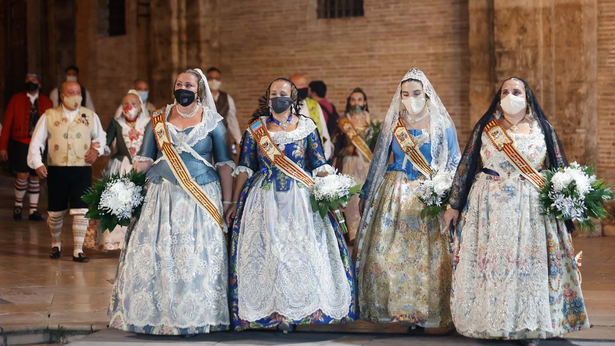 Búscate en el primer día de Ofrenda por las calles del Mar y Avellanas entre las 21:00 y 22:00 horas