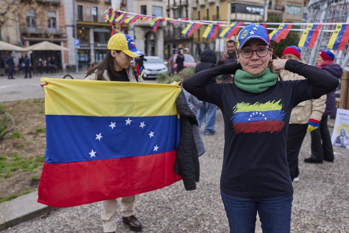 La concentració de veneçolans a Girona en imatges