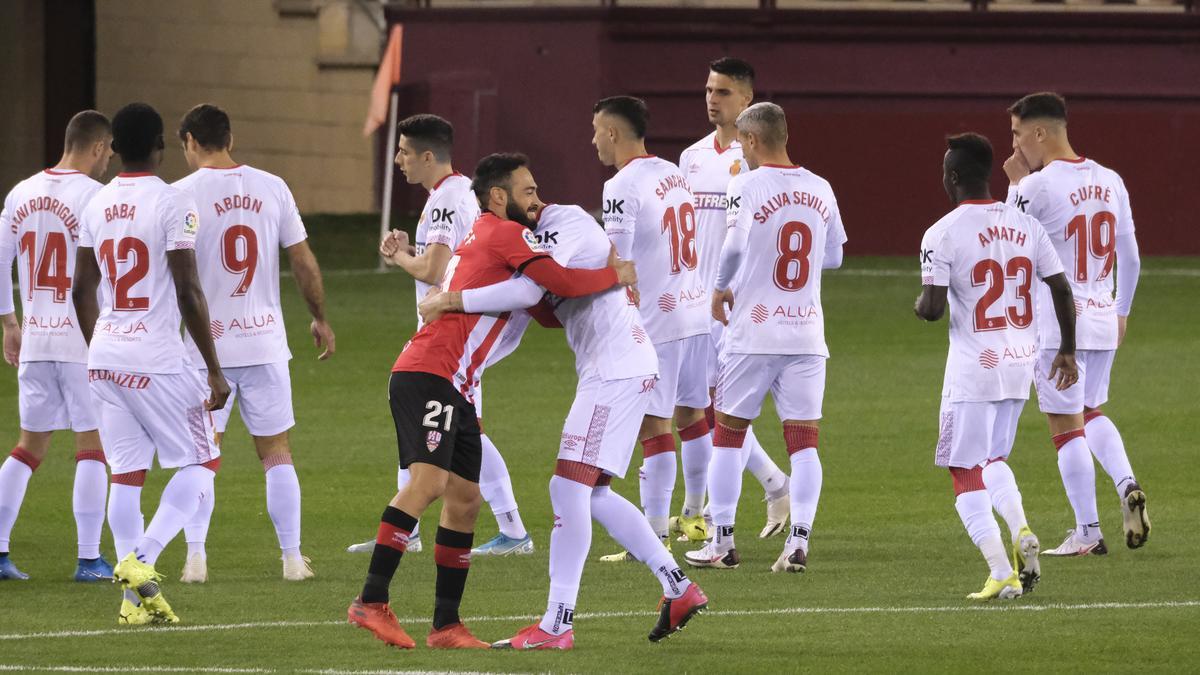 Los jugadores del Mallorca celebran el triunfo.