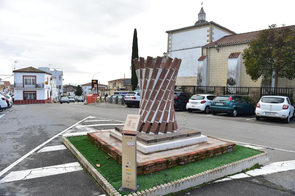 Ruta por el 'museo' de albañilería al aire libre de Malpartida de Plasencia.