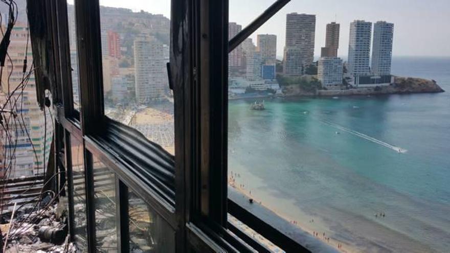 Vista desde la última planta del edificio de primera línea de la playa de Levante