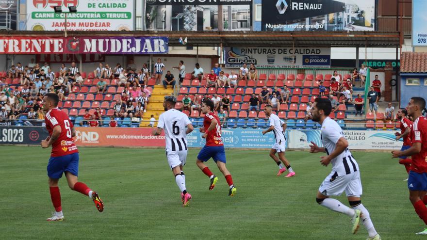 La crónica | El Castellón araña un empate en el test de Teruel en la recta final... y de penalti (1-1)