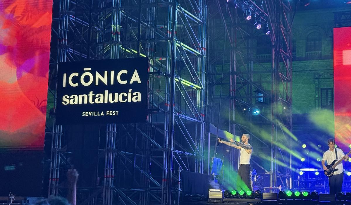 Las mejores imágenes de Maroon 5 en su debut en Icónica Santalucía Sevilla Fest