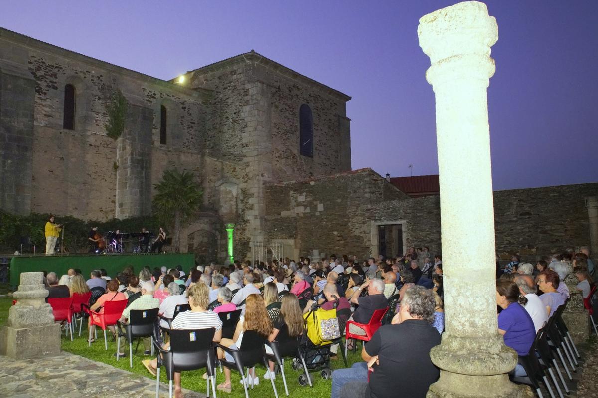 Recital-homenaje a Margarita Ferreras en Alcañices