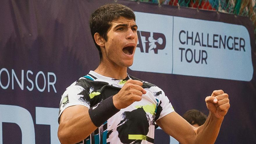 Carlos Alcaraz, elegido debutante del año por la ATP