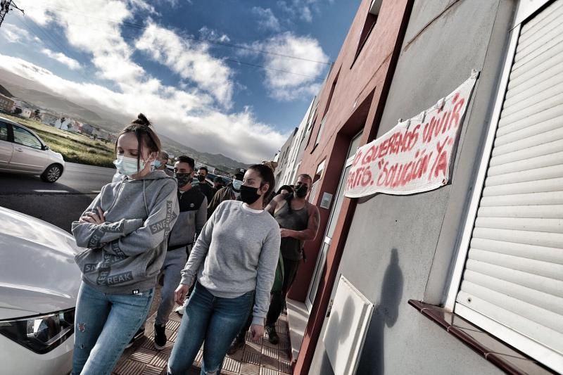 Vecinos en riesgo de desahucio en Tenerife