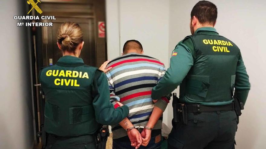 Detenido al intentar huir de Mallorca tras asaltar una vivienda en Marratxí