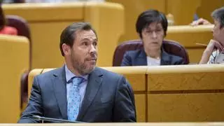 El Gobierno de Ayuso pide la dimisión de Puente mientras un alto cargo de la Comunidad llama "cabrones" a los ministros de Sánchez