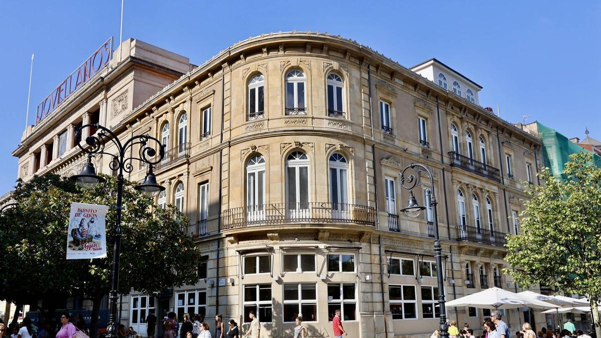 La venta del Dindurra refuerza el interés inmobiliario por los edificios históricos de Gijón (en imágenes)