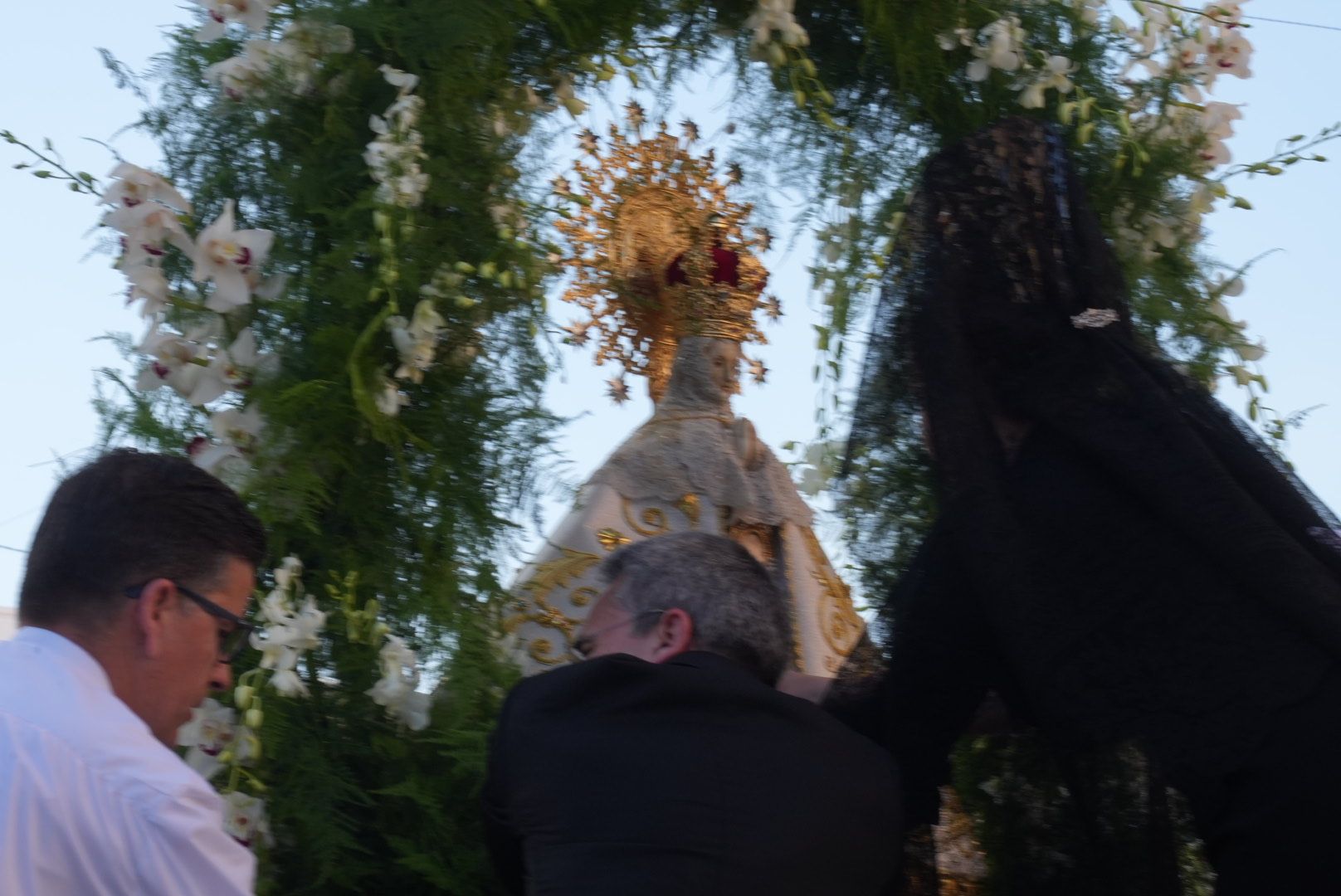 Galería de imágenes: La Virgen del Lledó llega a la plaza de la Virgen del Carmen en el Gau