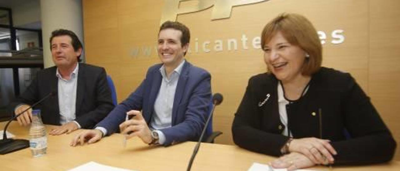 Génova y la cúpula provincial del PP evitan apoyar la continuidad de Gerardo Camps