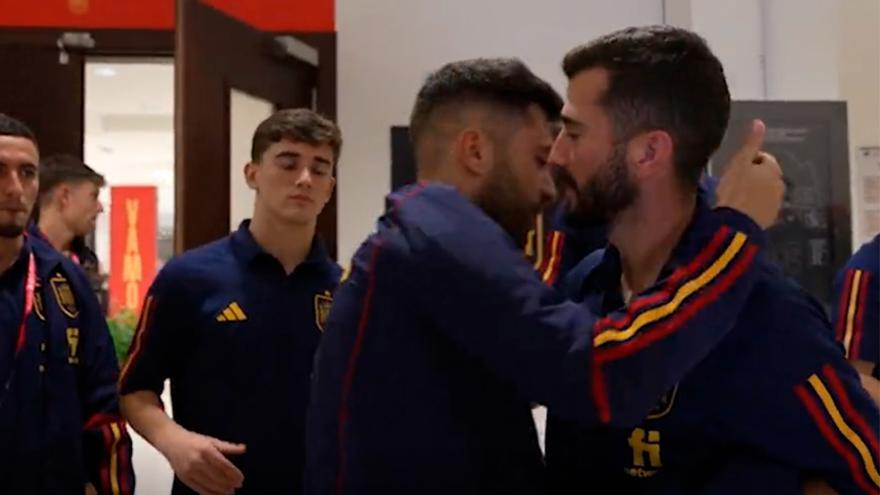 Así se despidió Gayà de la concentración en Qatar: "Confía mucho en vosotros"