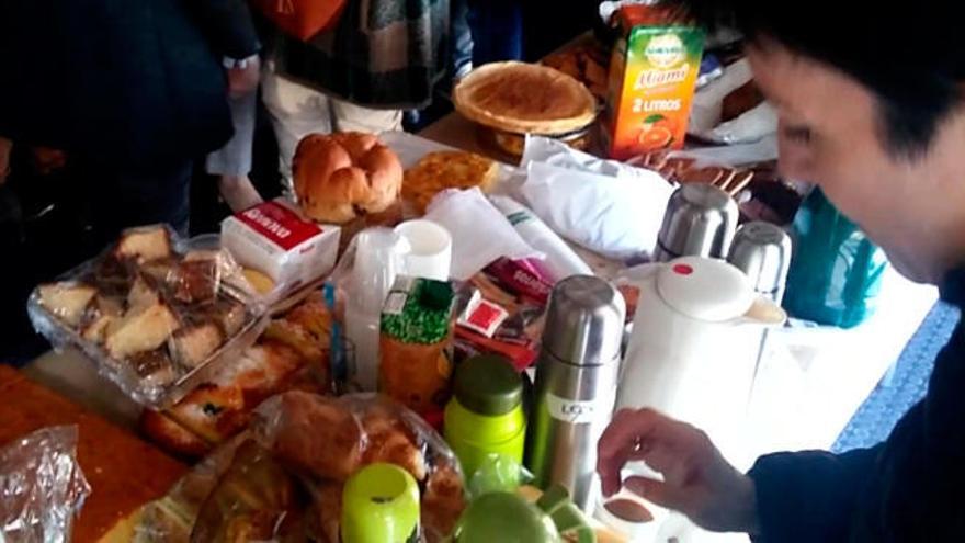 Huelga de Justicia en Galicia | Desayuno solidario en Vigo