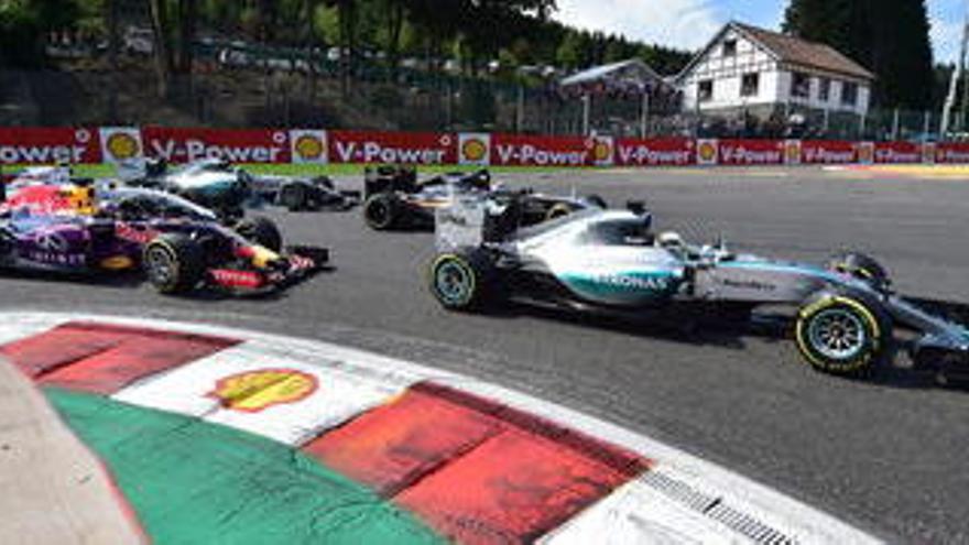 El monoplaça de Hamilton, durant la cursa.
