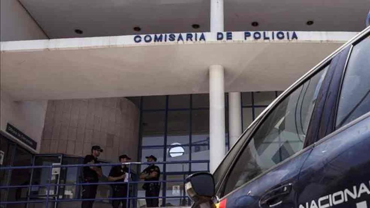 La policía registró el domicilio de los detenidos