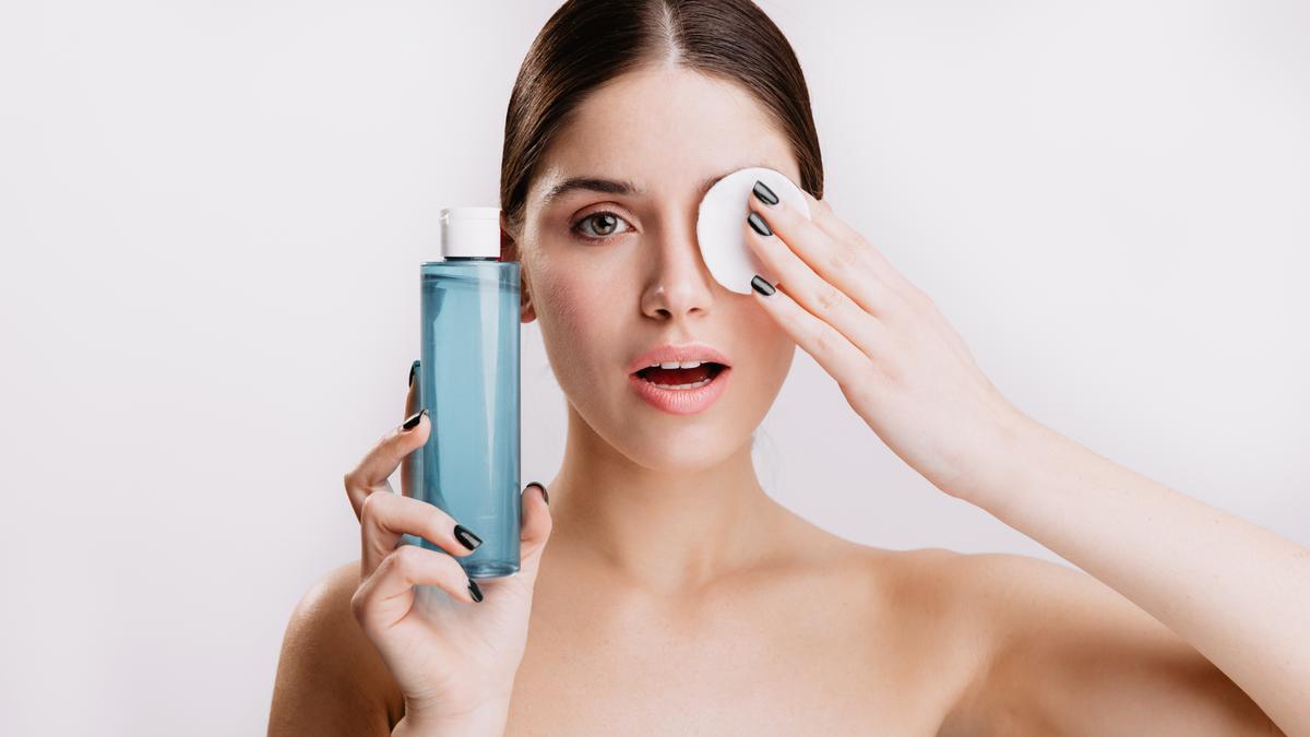 Beneficios Del Agua Micelar En El Rostro Bellezuras