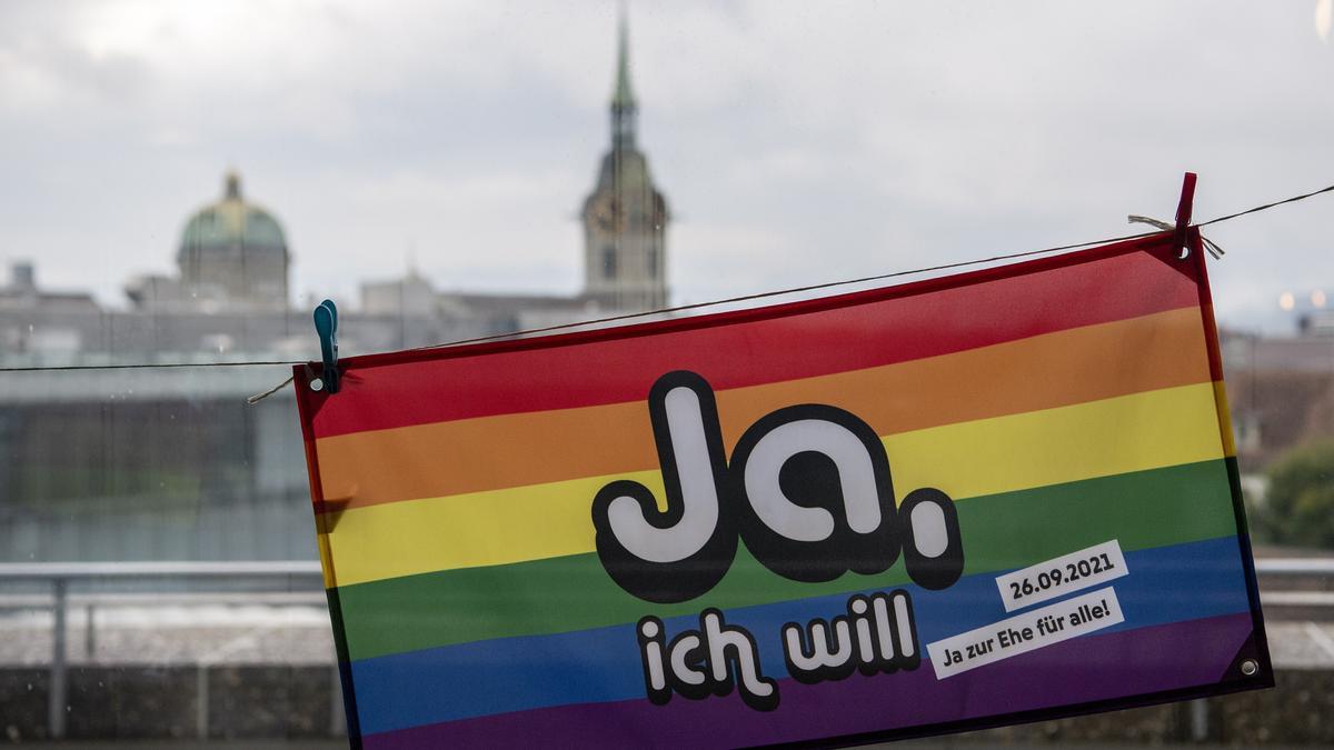 Suïssa aprova en un referèndum el matrimoni entre persones del mateix sexe