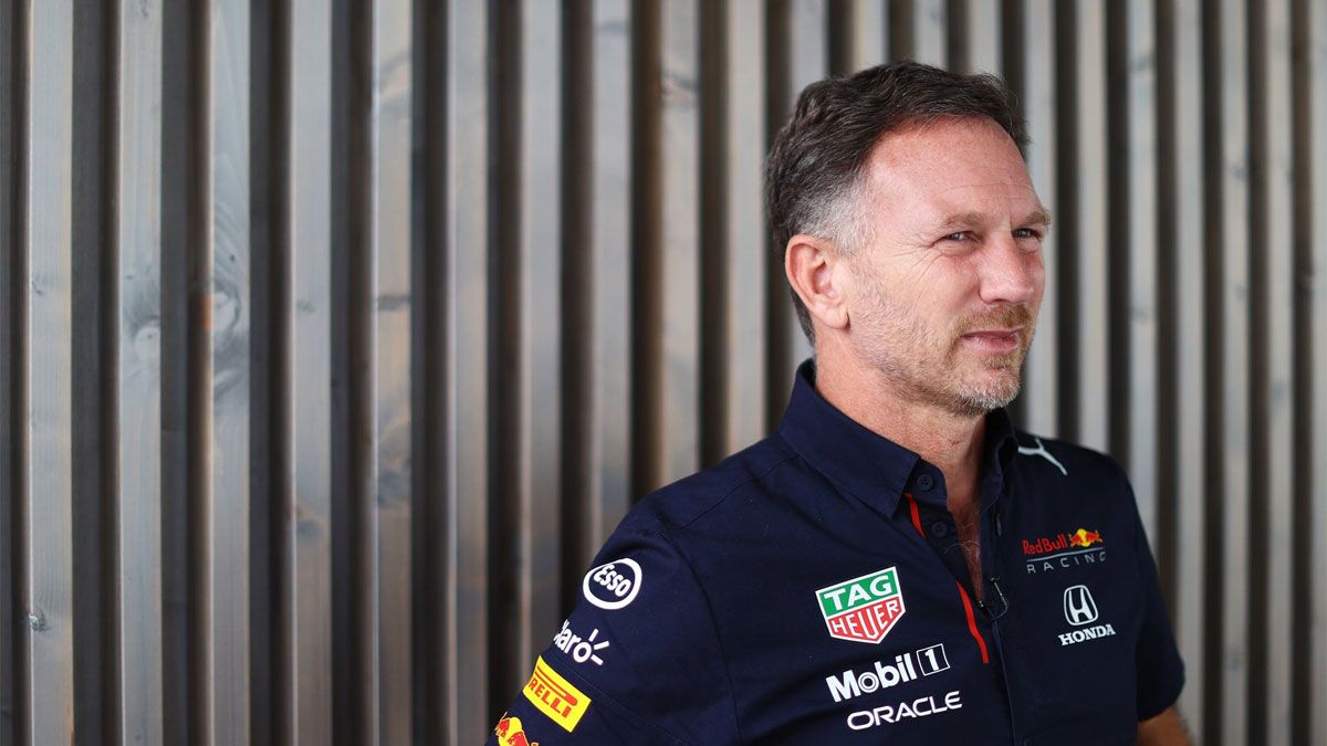 Horner no le perdona una al rival, Mercedes