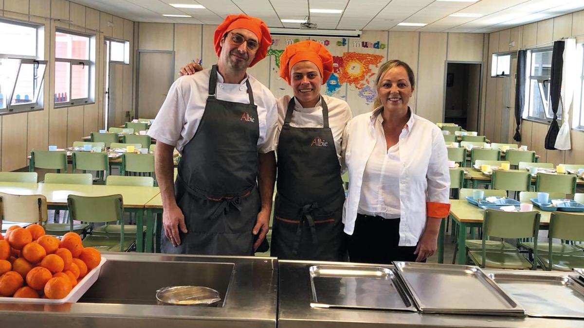 Equipo de Cocina de un comedor escolar de Fuerteventura