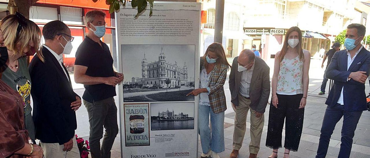 A exposición sobre Emilia Pardo Bazán amosada por FARO DE VIGO na rúa “catorse” serve para reescribir parte da historia da illa da Toxa es as súas miragrosas augas termais.