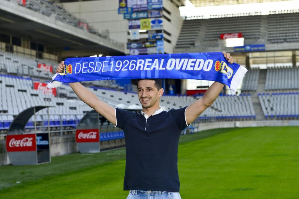 Presentación de los jugadores del Real Oviedo Jonathan Perira y Juan Carlos