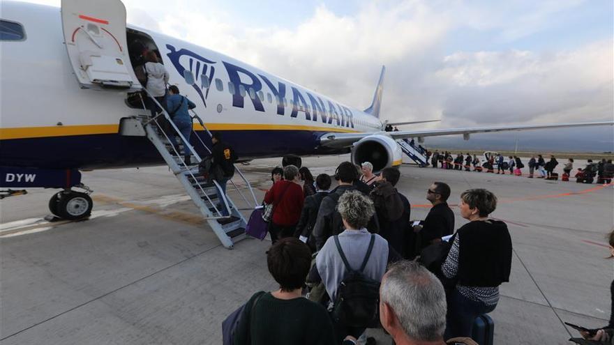 El operador del aeropuerto reclama un millón más al año