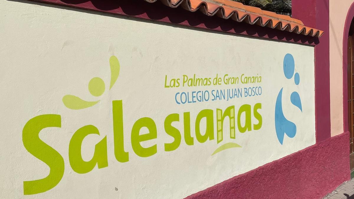 Fachada del Colegio San Juan Bosco