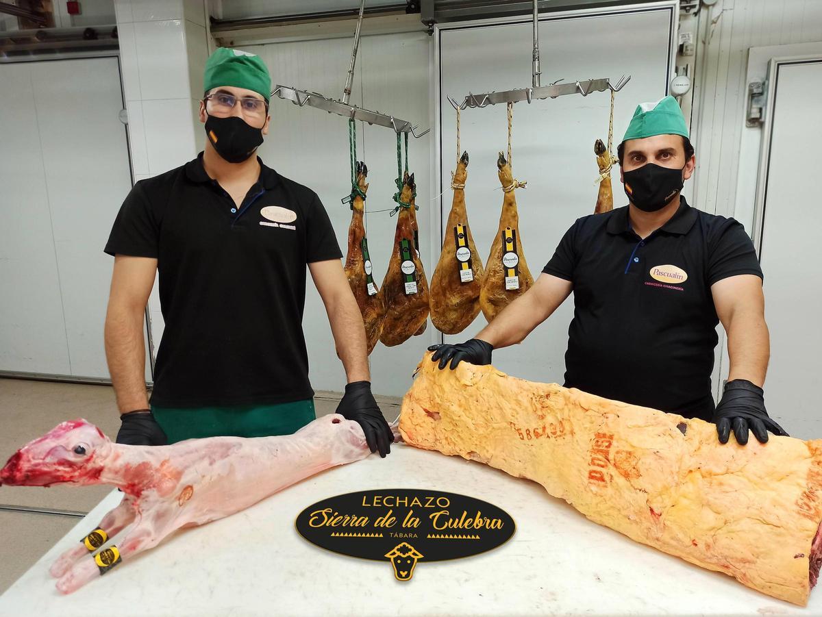 José Manuel y Ricardo Ballesteros, propietarios de Industrias Cárnicas Pascualín, tercera generación de esta empresa