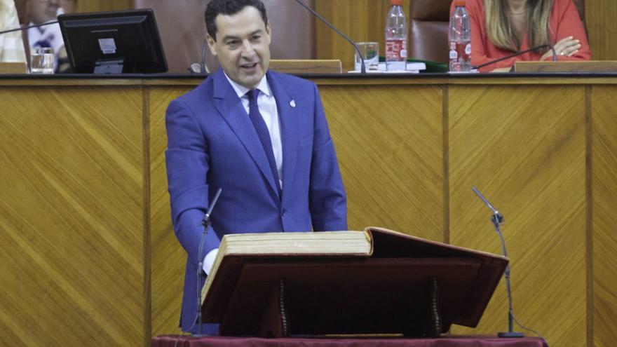 Juanma Moreno, el pasado jueves durante la sesión constituyente del Parlamento.