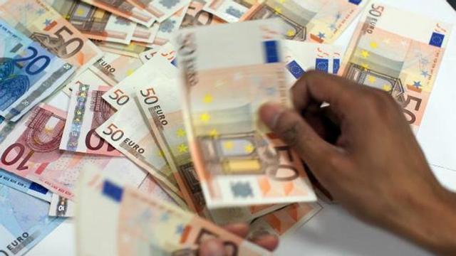 En la cartera había más de 2.000 euros.