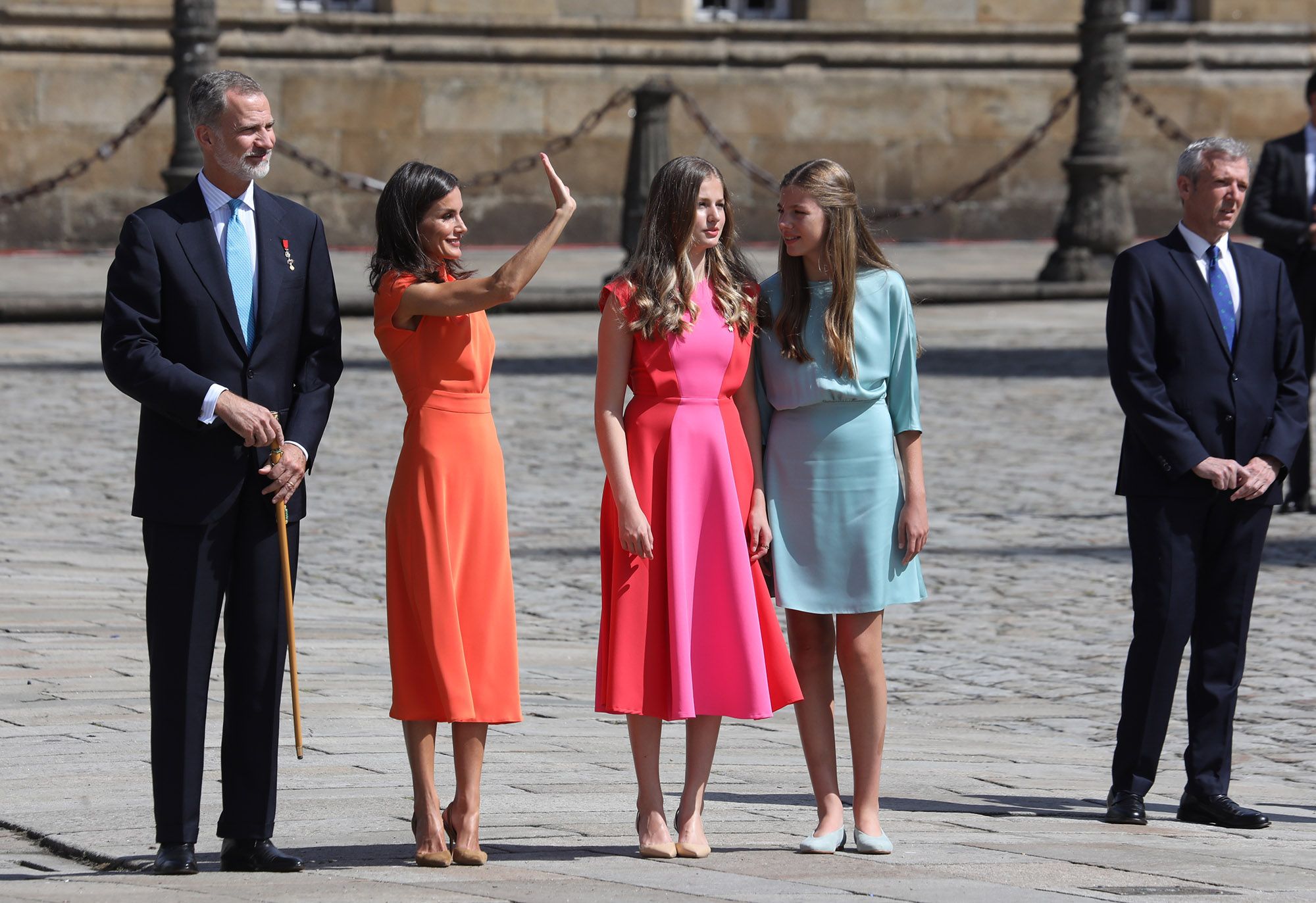 El rey Felipe VI realiza la Ofrenda al Apóstol acompañado de la reina Letizia y las infantas