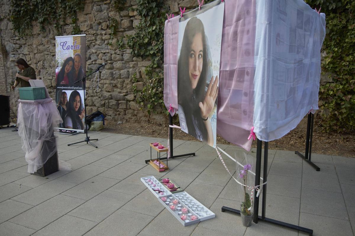 Les imatges de l'homenatge a la Carla Fernández Gutiérrez en el tercer aniversari del seu feminicidi