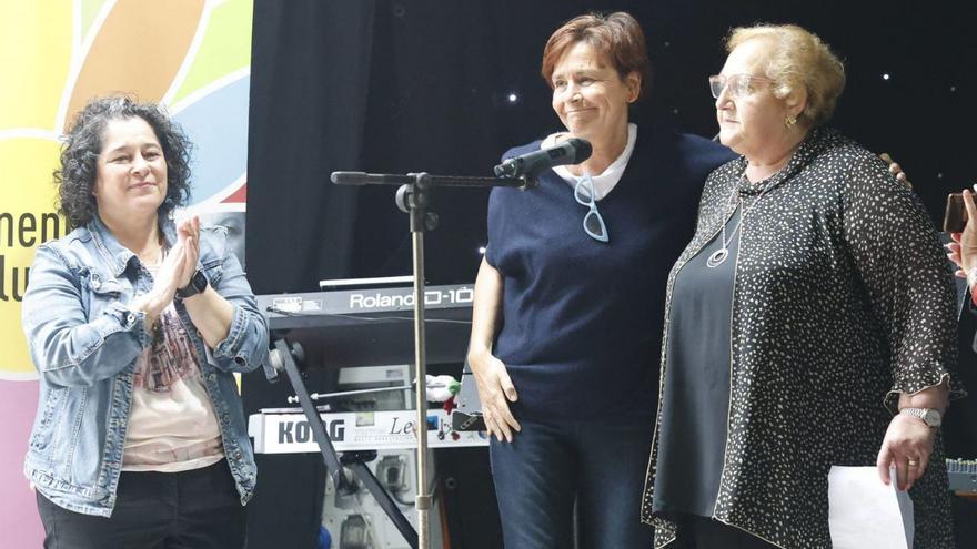 La fiesta &quot;Femenino y Plural&quot; reúne a casi 600 mujeres en el Muséu del Pueblu d&#039;Asturies, en Gijón
