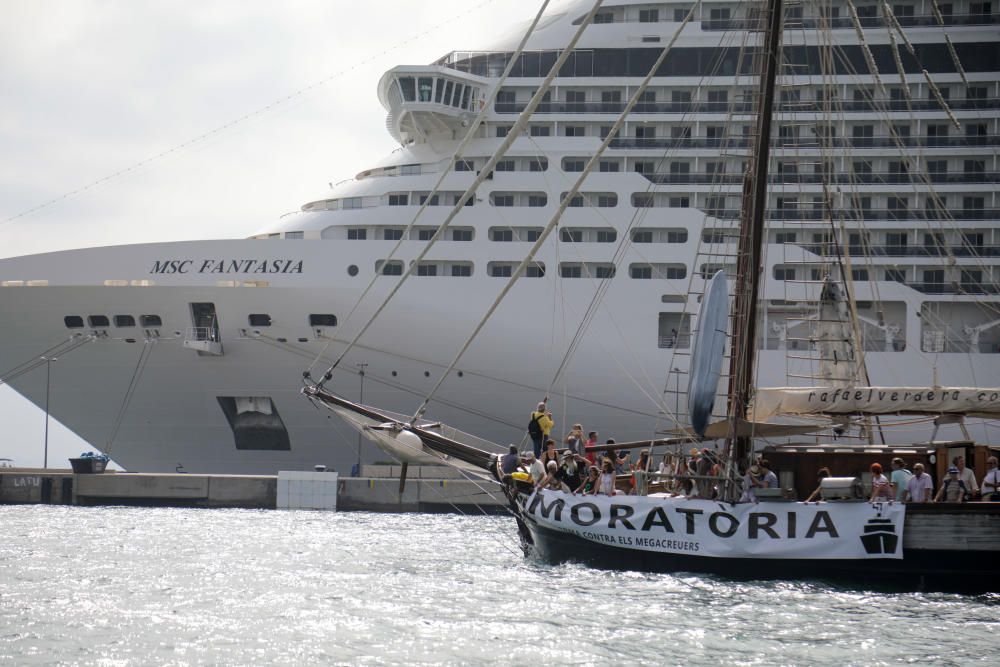 Exigen una moratoria en la contratación de cruceros y megacruceros en Palma