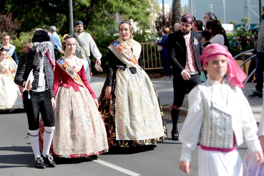 Homenaje a la Senyera de la agrupación de Fallas del Marítim