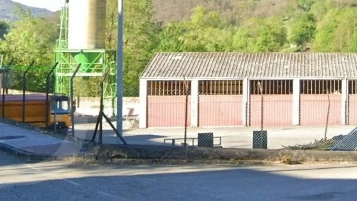 Mejoras en la base de Laviana de las brigadas de mantenimiento de carreteras: se reformará la nave de maquinaria y las viviendas