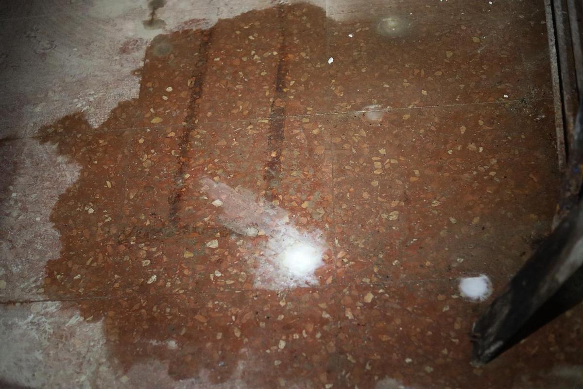 GALERÍA | Filtraciones en la calle Judería