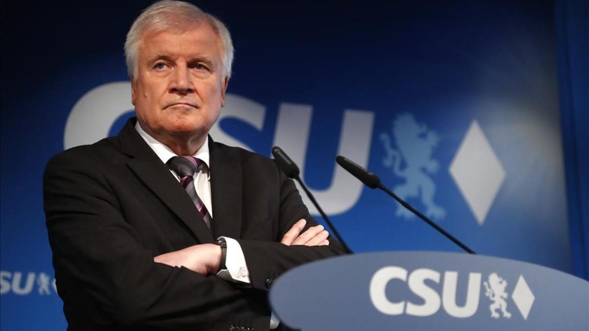 El ministro del Interior y líder de la CSU, Horst Seehofer.