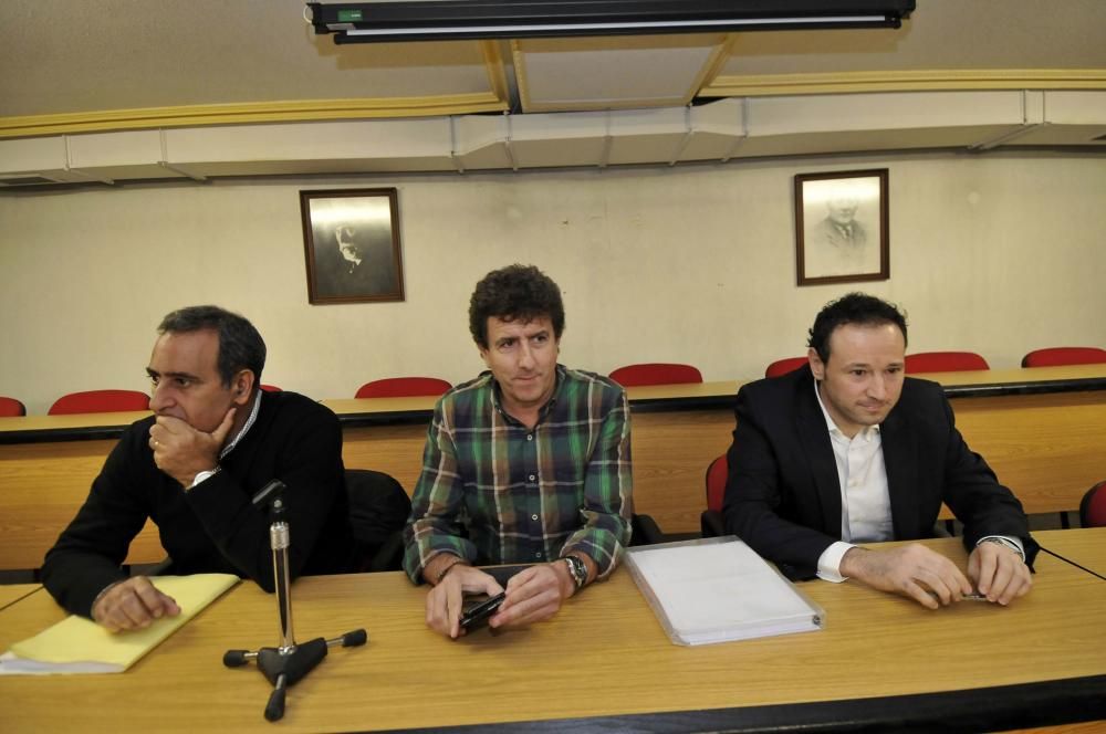 Asamblea del PSOE en la Casa del Pueblo de Mieres