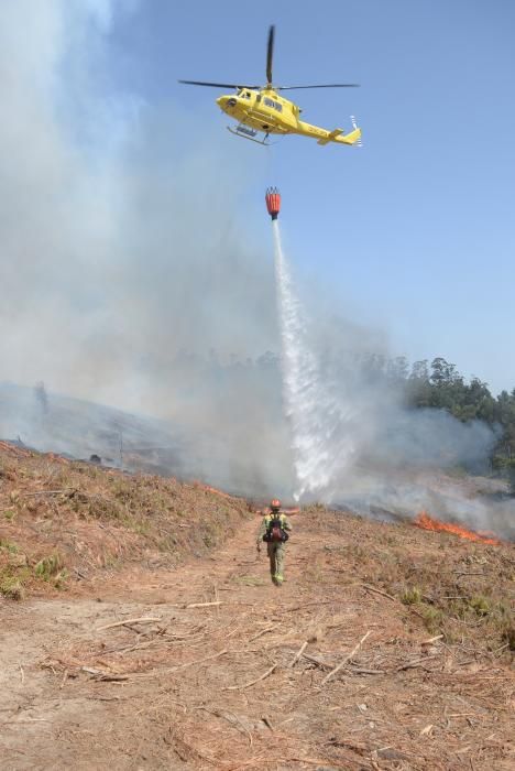 Incendio forestal en San Salvados de Meis