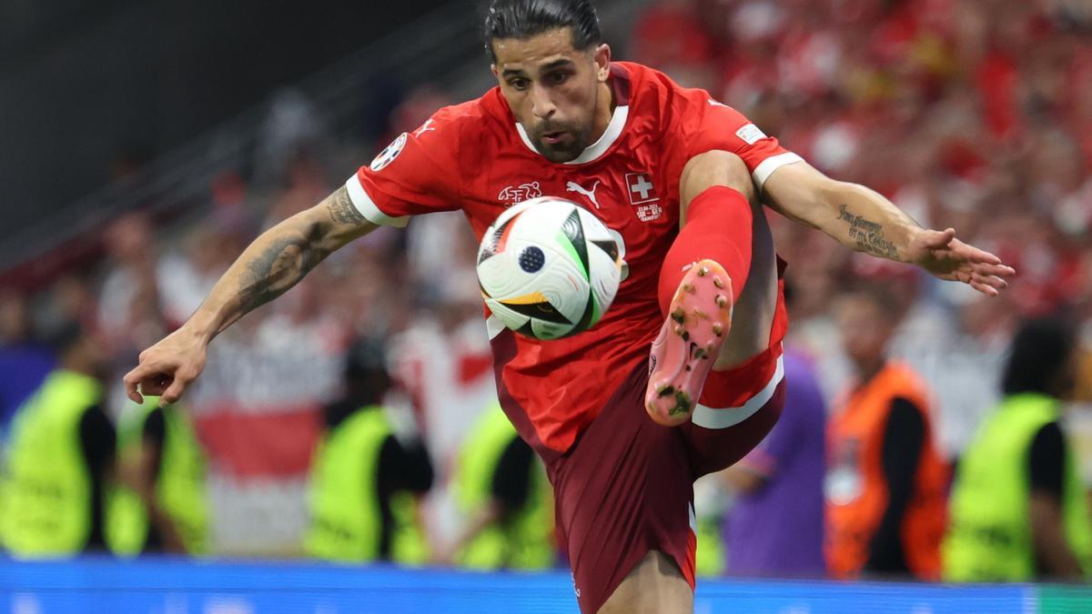 Ricardo Rodriguez en un partido de la Eurocopa 2024 con Suiza