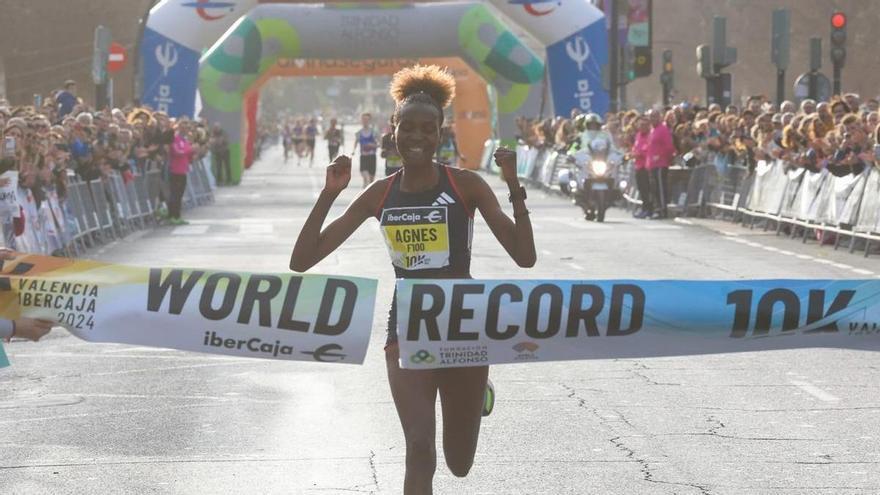 Agnes Jebet logra un espectacular récord del mundo en el 10K Valencia
