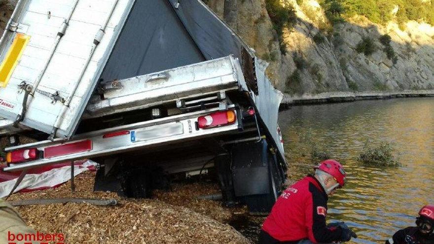 Tres morts i cinc ferits en tres accidents de trànsit aquest matí a Catalunya