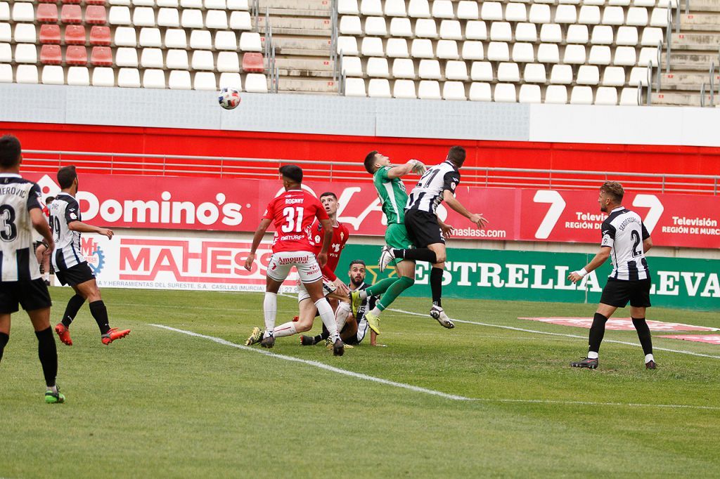 El Real Murcia no levanta cabeza (0-0)