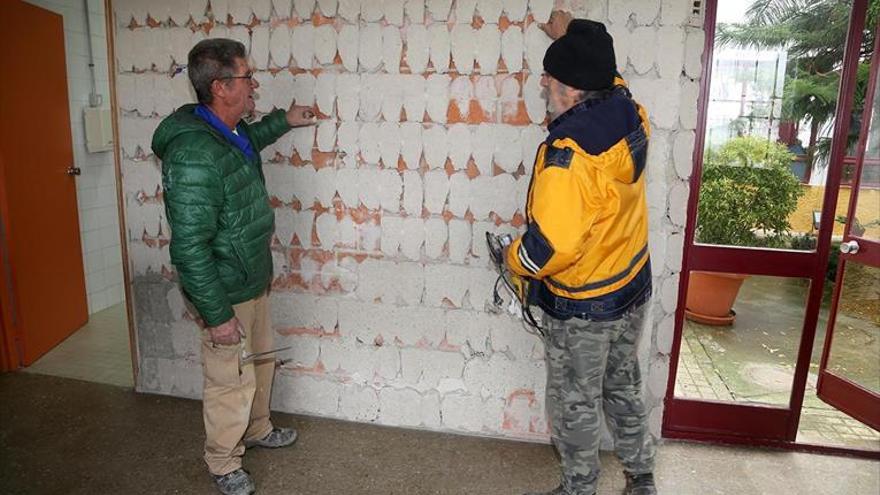 Educación acometerá obras de emergencia en el colegio Beato