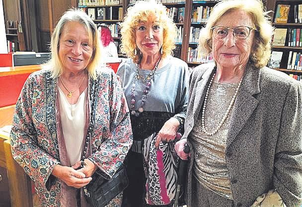 Maria Julia, Joana Ma Benassar y Concepción Forteza.