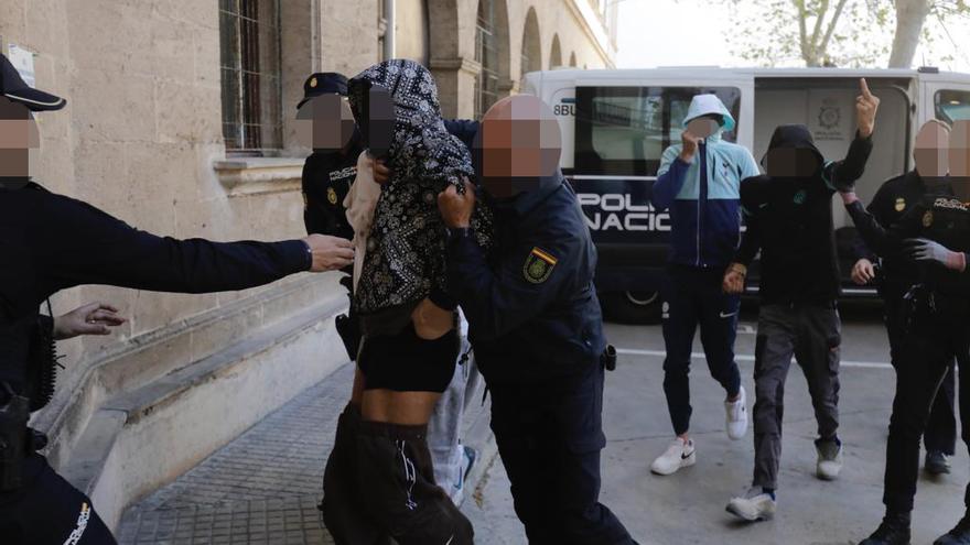 Pasan a disposición judicial cuatro de los detenidos por la reyerta de clanes en Sant Joan