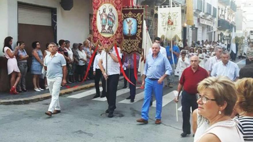 La Vilavella vive su día grande con la misa, la procesión y la música de Pep Gimeno